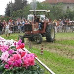 309050_173199606090941_100002027090898_353793_161181836_n